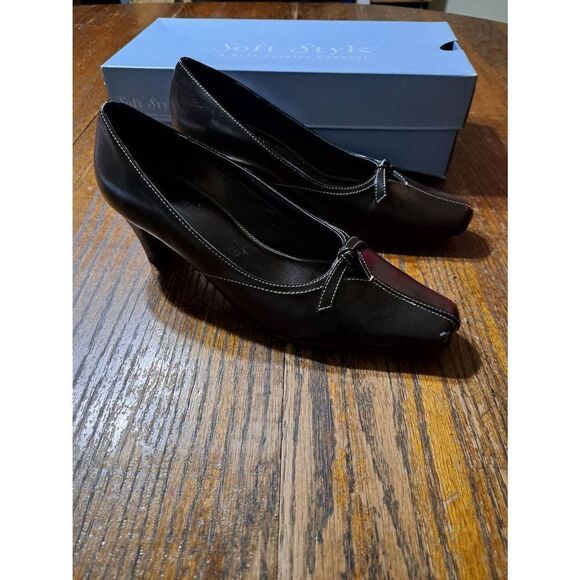 Size 8.5M Soft Style Hush Puppy Lyric Brown Slip On Cut Out Chunky Heel Shoes - Picture 1 of 12